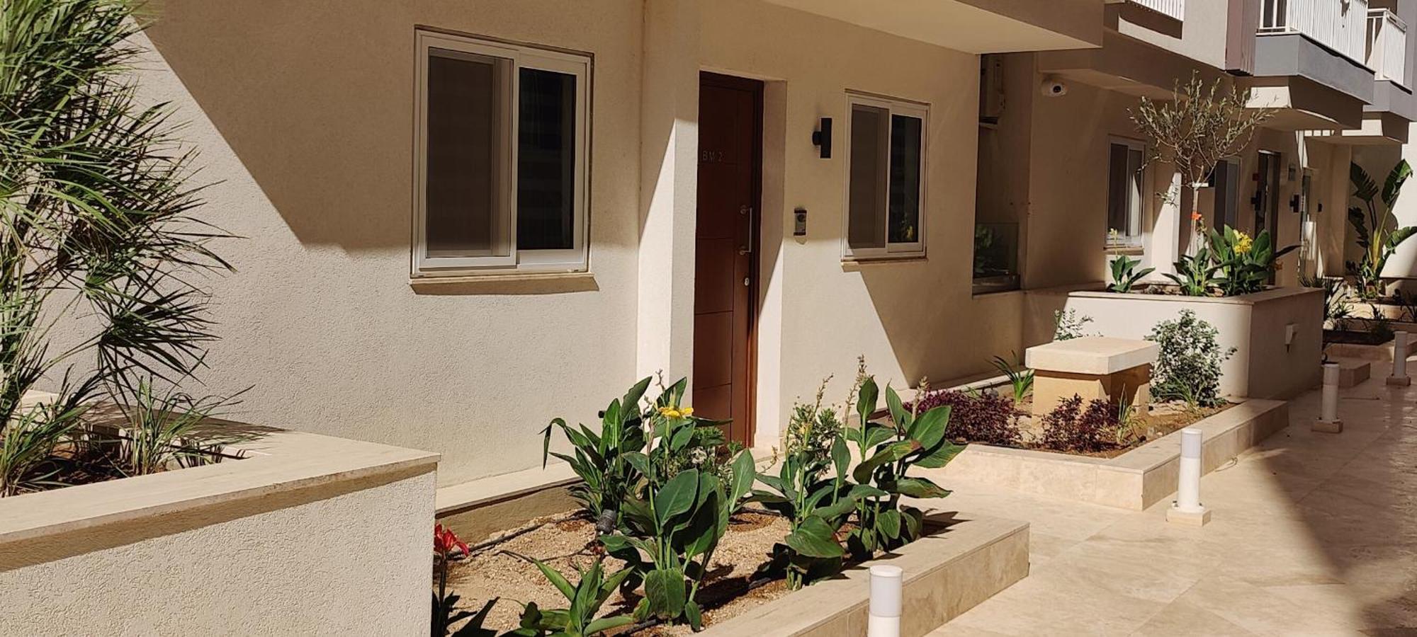 The Palm Court Apartment St. Paul's Bay Exterior photo